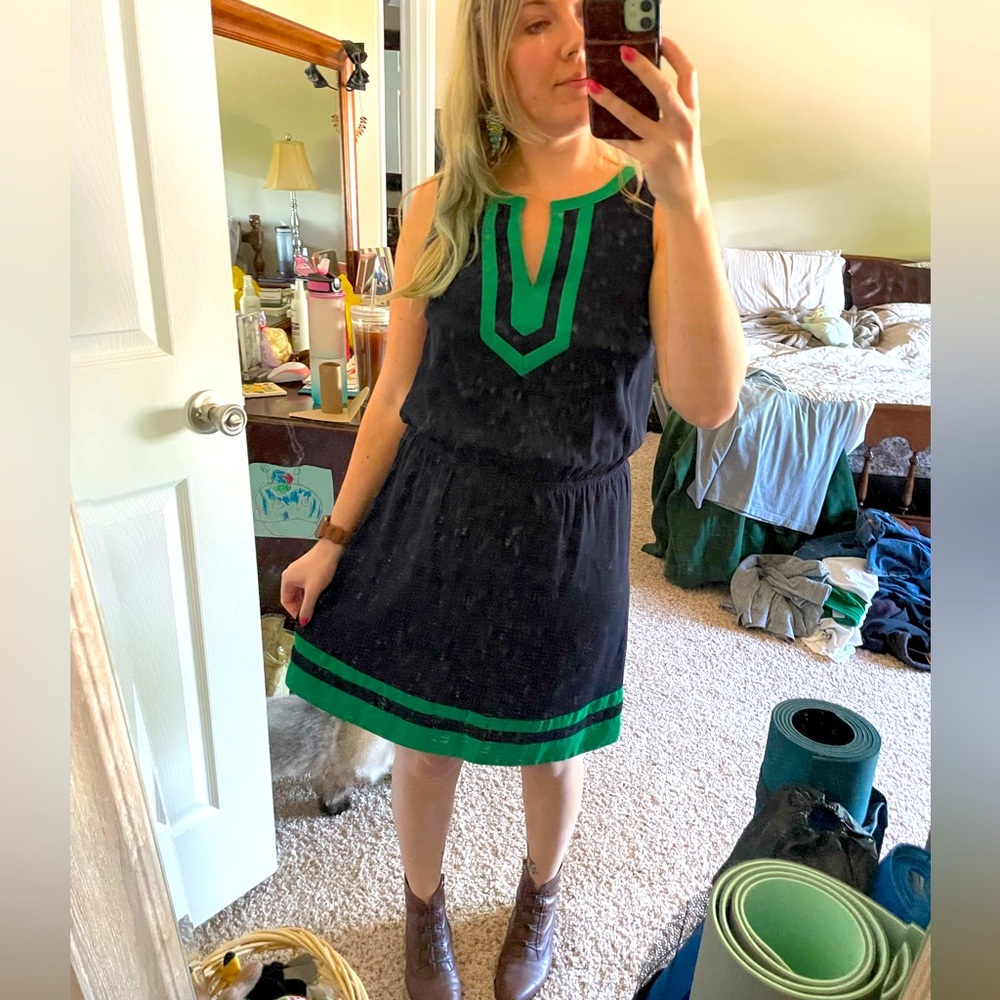 41 Hawthorne navy and green dress